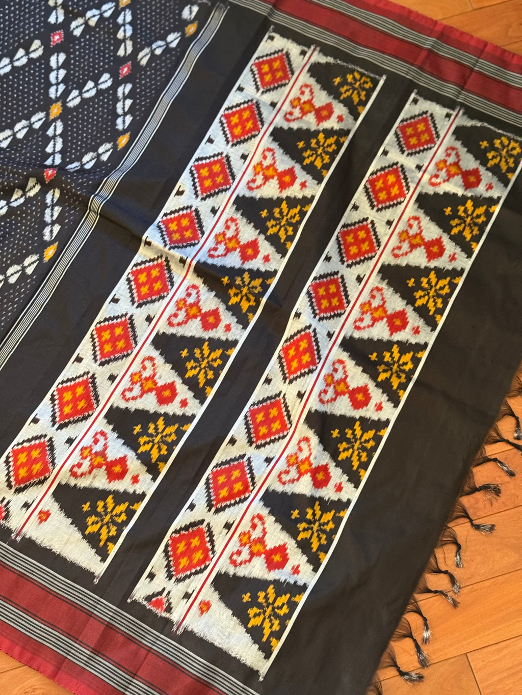 Black  Pochampally Ikkat Silk Saree