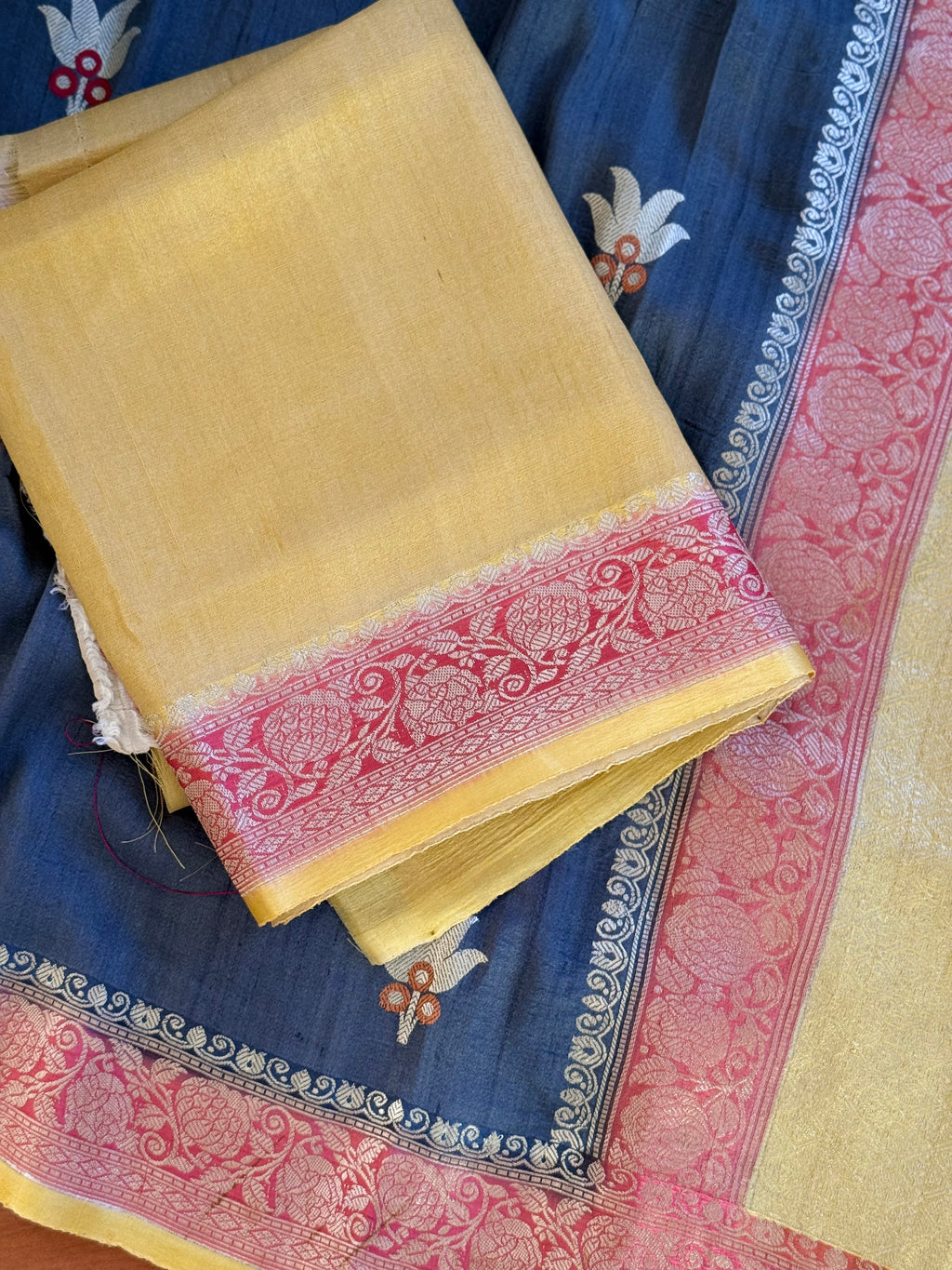 Pure tussar georgette benaresi with meenakari buttas