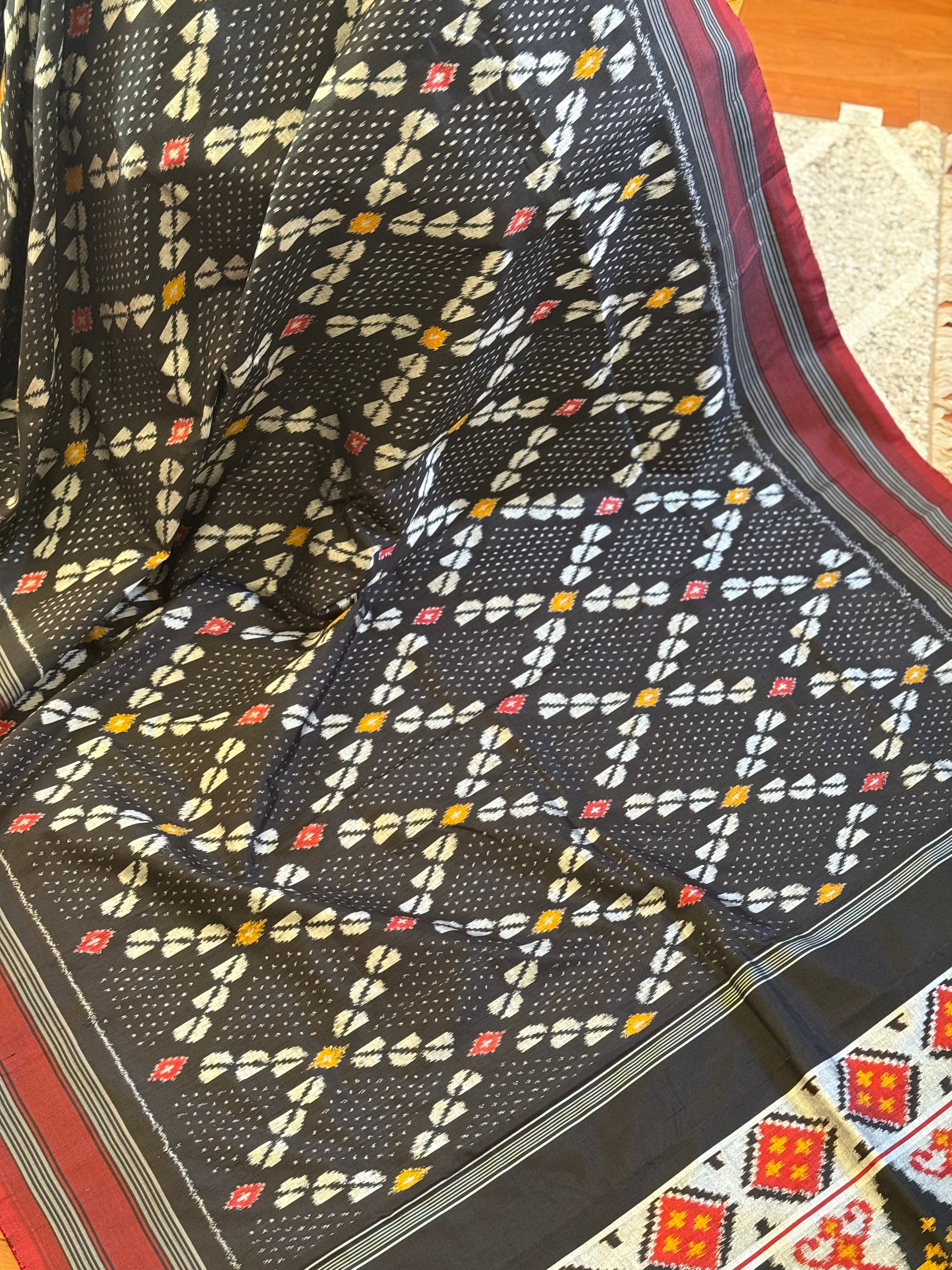 Black  Pochampally Ikkat Silk Saree